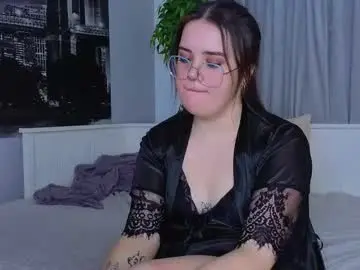 Bettywatkins  live sex cam