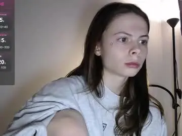 Chloeesummerss  live sex cam