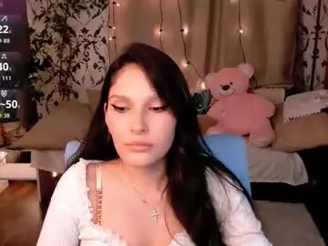 Cutty_little_mia  live sex cam
