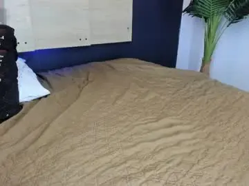 Em1ly_jones  live sex cam