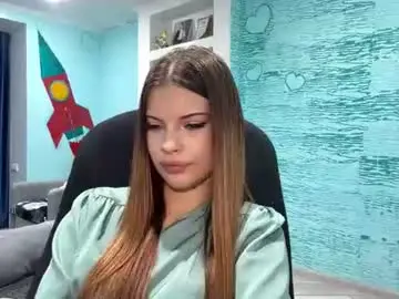 Hollyzwilling  live sex cam
