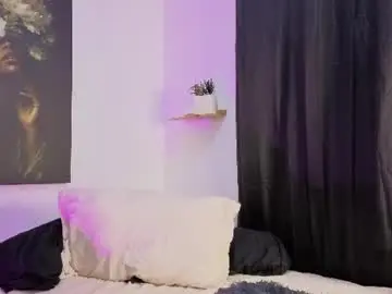 Hony_kourtney  live sex cam