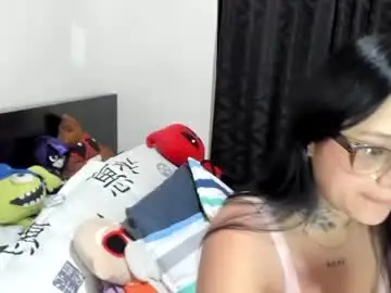 Katy_bello  live sex cam