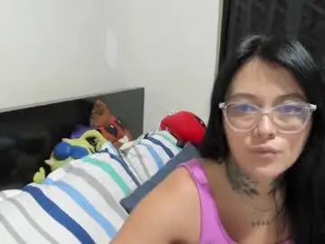 Katy_bello  live sex cam