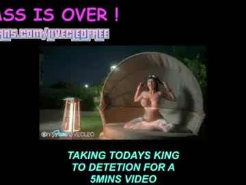 Livecleo  live sex cam