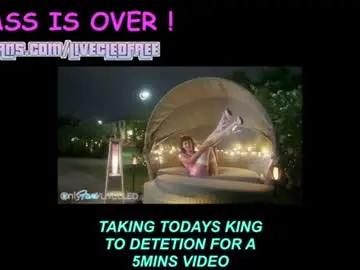 Livecleo  live sex cam