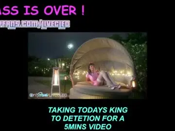 Livecleo  live sex cam