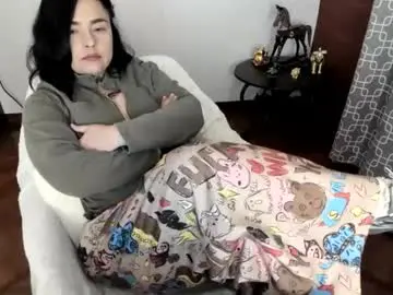 Luscious86  live sex cam