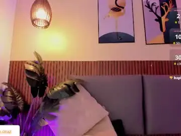 Melinacruzz  live sex cam