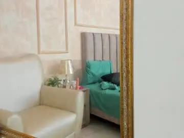 Miaasummer  live sex cam