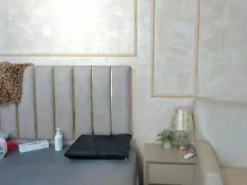 Miaasummer  live sex cam