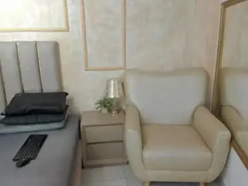 Miaasummer  live sex cam