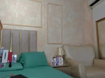 Miaasummer  live sex cam