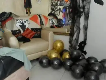 Miaasummer  live sex cam