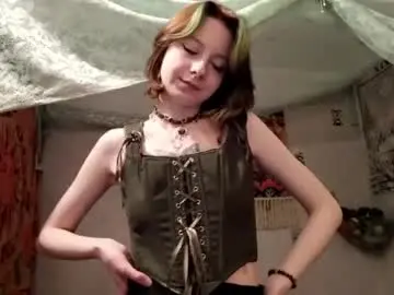 Mysticmila  live sex cam