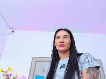 Sofhyalove  live sex cam