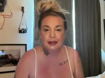 Taraarose19  live sex cam