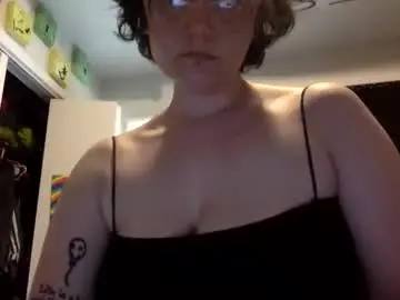 Twisteetristyn  live sex cam