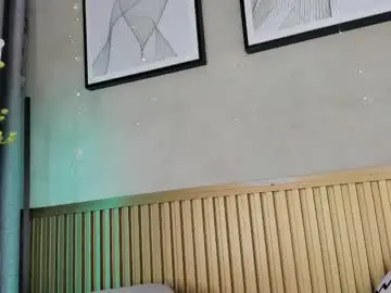 Layla_banks  live sex cam