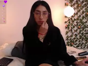 Lucy_joi  live sex cam