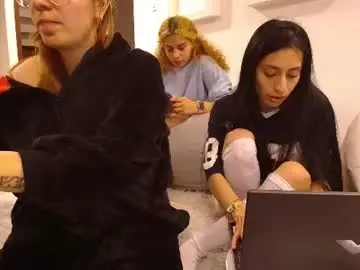 Lucy_joi  live sex cam
