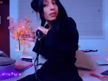 Lucy_joi  live sex cam