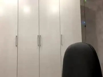 Medawitherbee  live sex cam