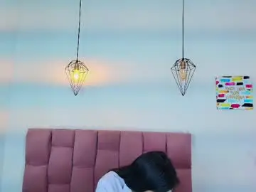 Melannyy__  live sex cam