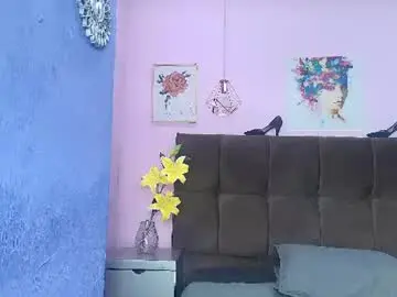 Melannyy__  live sex cam
