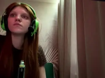 Nickieng  live sex cam