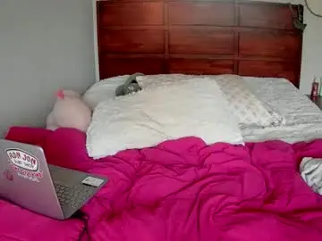 Shyy_petitebaby  live sex cam