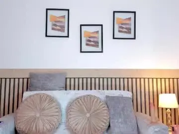 Sylvana_cox  live sex cam