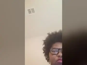 Vickiryder56  live sex cam