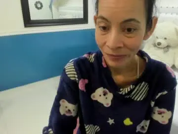 Victoria__grey_  live sex cam