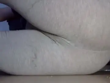 Wet_pants2022  live sex cam