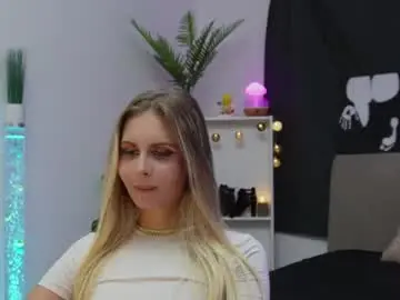 Bonnieblux  live sex cam
