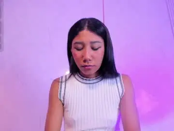Candyrouse2  live sex cam