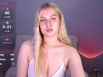 Emiliaduchess  live sex cam