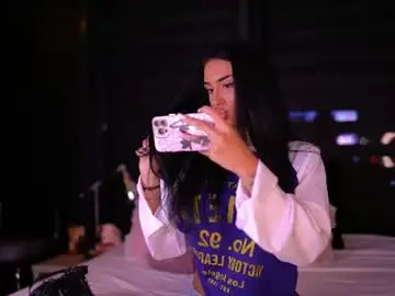 Kimnatty  live sex cam