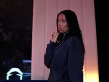 Kimnatty  live sex cam