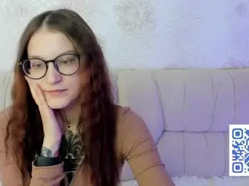 Krisdoeill  live sex cam