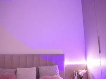 Laraannee  live sex cam