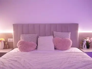 Laraannee  live sex cam