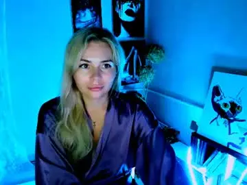 Loraboyar  live sex cam