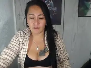 Milf_julianna  live sex cam