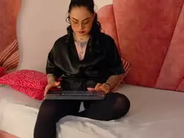 Noeliasaenz  live sex cam