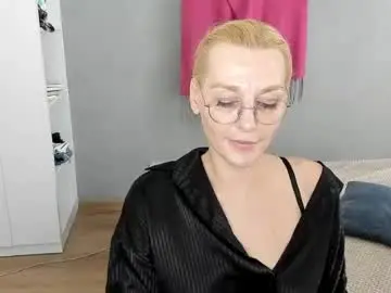 Oeigesmik  live sex cam