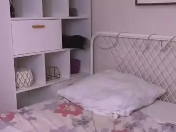 Ritababybark  live sex cam