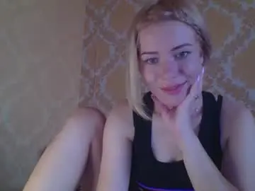 Softy_aura  live sex cam