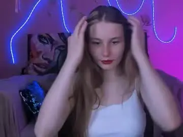 Ava_gllow  live sex cam